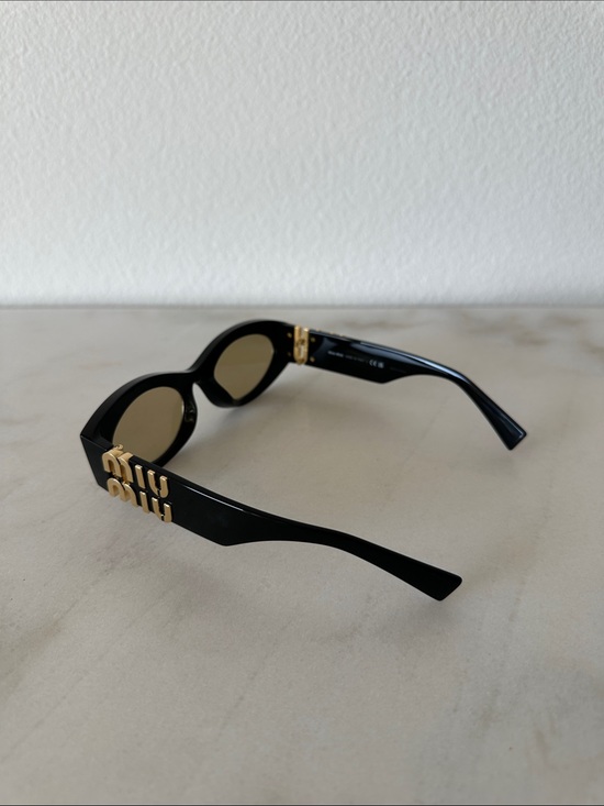Miu Miu Glimpse Sunglasses